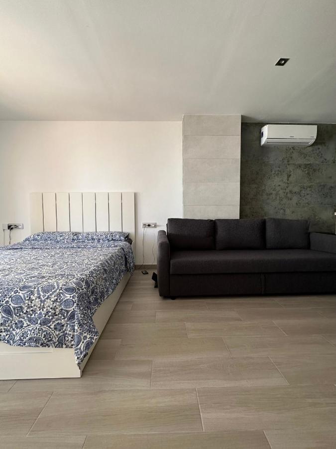 Studio Monserrate H Torrevieja Esterno foto